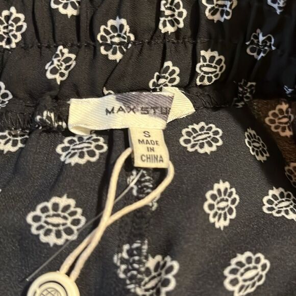 Max Studio Womens Shorts Size Small Black and White Pockets Contrasting Hem NWOT - Picture 10 of 10